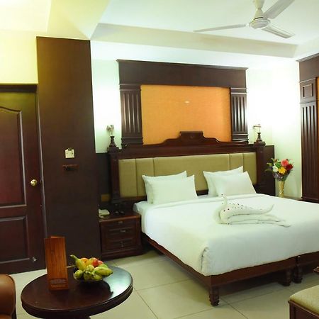 Chendhoor Residency Hotel Tiruchirappalli ภายนอก รูปภาพ