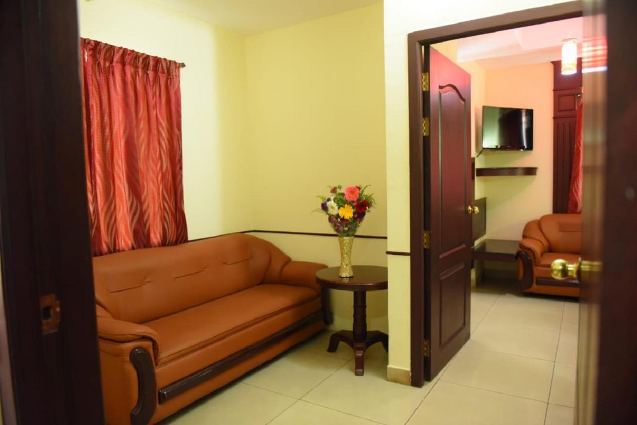 Chendhoor Residency Hotel Tiruchirappalli ภายนอก รูปภาพ
